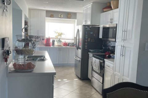Casa en venta en Tamarac, Florida, 2 dormitorios, 124.67 m2 № 1811885 - foto 5