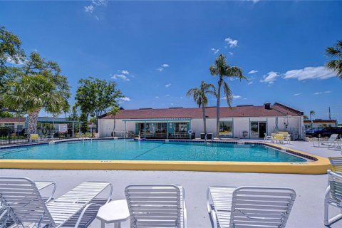 Condominio en alquiler en Seminole, Florida, 2 dormitorios, 80.36 m2 № 2104121 - foto 2