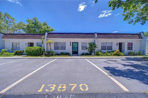 Condominio en Seminole, Florida, 2 dormitorios № 2104121