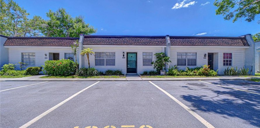 Condominio en Seminole, Florida, 2 dormitorios  № 2104121