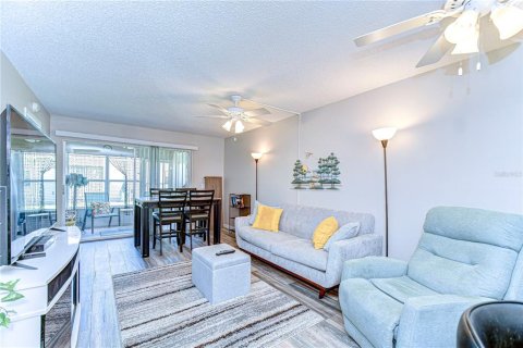 Condominio en alquiler en Seminole, Florida, 2 dormitorios, 80.36 m2 № 2104121 - foto 10
