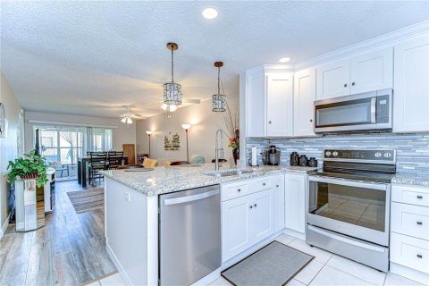 Condominio en alquiler en Seminole, Florida, 2 dormitorios, 80.36 m2 № 2104121 - foto 6