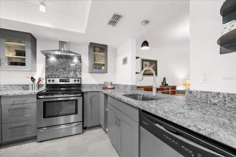Купить кондоминиум в Клируотер, Флорида 6 комнат, 95.69м2, № 1899053 - фото 10