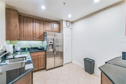 Copropriété à vendre à Four Corners, Floride: 3 chambres, 125.79 m2 № 2143155 - photo 21