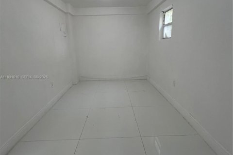 Villa ou maison à louer à Miami, Floride: 2 chambres № 1989752 - photo 6