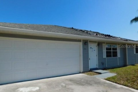 Villa ou maison à Cape Coral, Floride 3 chambres, 114.18 m2 № 2157146