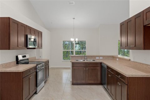 Villa ou maison à vendre à Weeki Wachee, Floride: 4 chambres, 196.95 m2 № 2324890 - photo 17