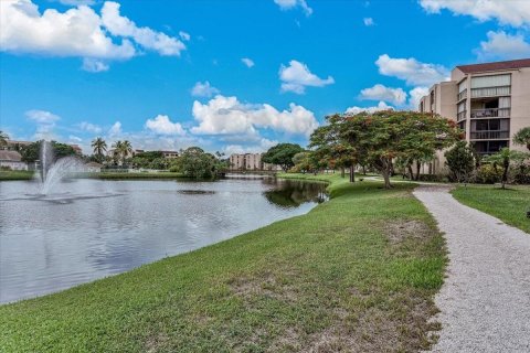 Copropriété à louer à Delray Beach, Floride: 2 chambres, 109.16 m2 № 785953 - photo 1