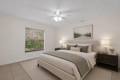 House in Kissimmee, Florida 2 bedrooms, 119.66 sq.m. № 2223737 - photo 12