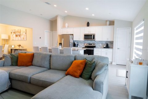 Casa en venta en Kissimmee, Florida, 4 dormitorios, 153.29 m2 № 1901201 - foto 11