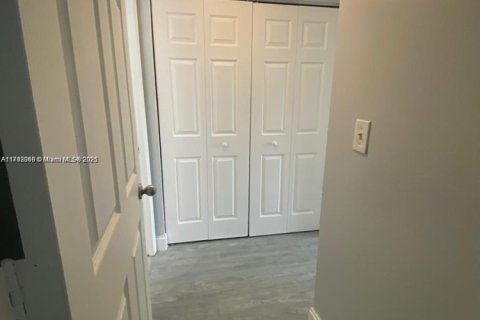 Condo in Miramar, Florida, 2 bedrooms  № 1741913 - photo 19
