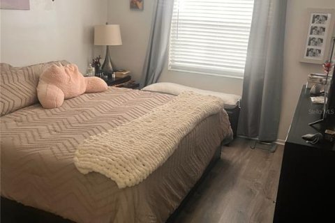 Condo in New Port Richey, Florida, 2 bedrooms  № 1673094 - photo 5