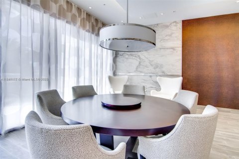 Condo in Miami, Florida, 3 bedrooms  № 1936473 - photo 27