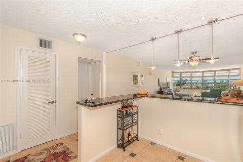 Condominio en venta en Fort Lauderdale, Florida, 2 dormitorios, 134.71 m2 № 1745811 - foto 10
