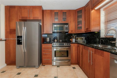 Condominio en venta en Fort Lauderdale, Florida, 2 dormitorios, 134.71 m2 № 1745811 - foto 5