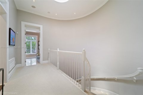 Townhouse in Coral Gables, Florida 4 bedrooms, 323.76 sq.m. № 1784018 - photo 11