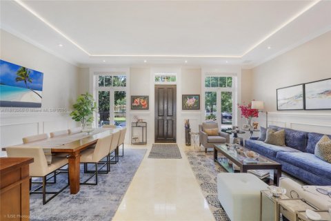 Townhouse in Coral Gables, Florida 4 bedrooms, 323.76 sq.m. № 1784018 - photo 5