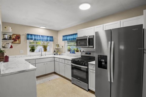 Villa ou maison à vendre à Lake Wales, Floride: 3 chambres, 200.95 m2 № 2123833 - photo 22
