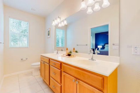 Townhouse in Sarasota, Florida 3 bedrooms, 154.31 sq.m. № 1871213 - photo 14
