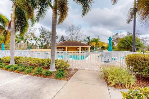 Townhouse in Sarasota, Florida 3 bedrooms, 154.31 sq.m. № 1871213 - photo 25