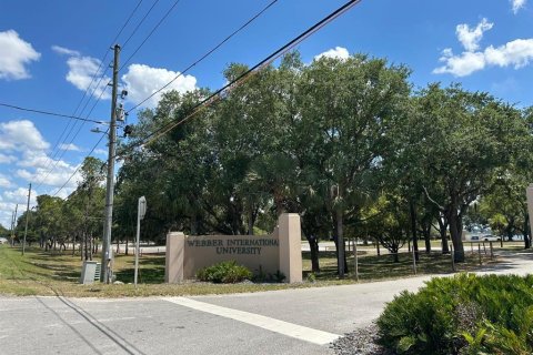 House in Babson Park, Florida 3 bedrooms, 167.6 sq.m. № 2258504 - photo 25