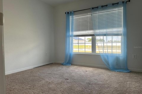 House in Babson Park, Florida 3 bedrooms, 167.6 sq.m. № 2258504 - photo 5