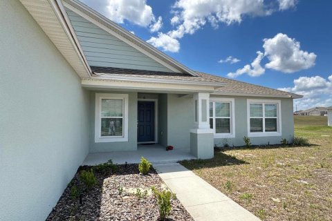 House in Babson Park, Florida 3 bedrooms, 167.6 sq.m. № 2258504 - photo 3