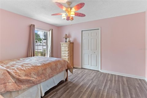 House in Winter Haven, Florida 3 bedrooms, 231.33 sq.m. № 1840433 - photo 22