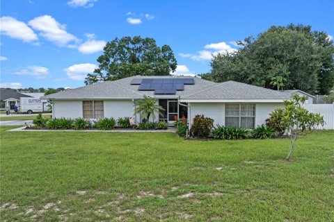 House in Winter Haven, Florida 3 bedrooms, 231.33 sq.m. № 1840433 - photo 2
