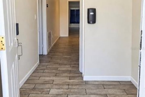 Casa en venta en Orlando, Florida, 4 dormitorios, 228.26 m2 № 2428993 - foto 5