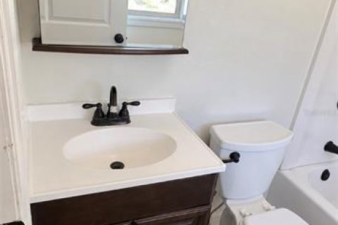 Casa en venta en Orlando, Florida, 4 dormitorios, 228.26 m2 № 2428993 - foto 19