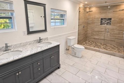 Casa en venta en Orlando, Florida, 4 dormitorios, 228.26 m2 № 2428993 - foto 14