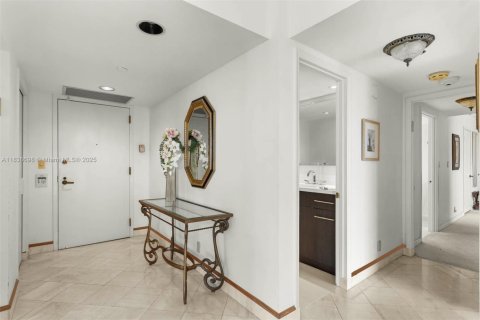 Condominio en venta en Aventura, Florida, 2 dormitorios, 169.55 m2 № 1830992 - foto 14