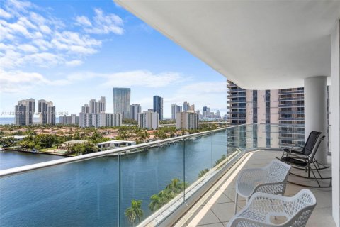 Condominio en venta en Aventura, Florida, 2 dormitorios, 169.55 m2 № 1830992 - foto 26