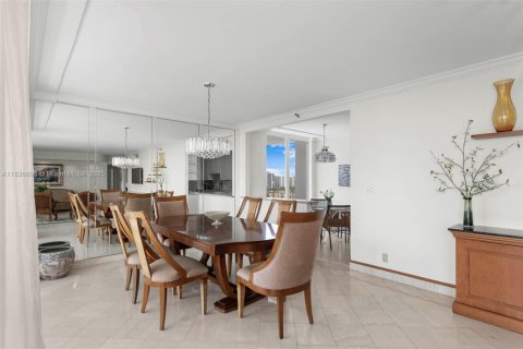 Condominio en venta en Aventura, Florida, 2 dormitorios, 169.55 m2 № 1830992 - foto 13