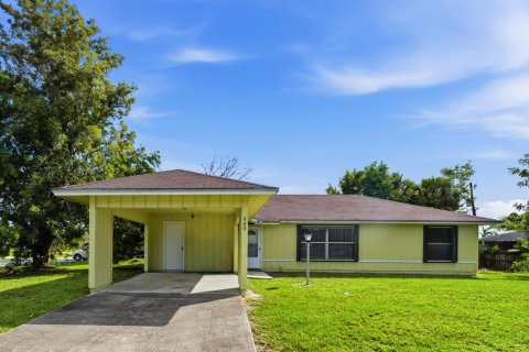 Casa en venta en Port St. Lucie, Florida, 3 dormitorios, 120.77 m2 № 2425188 - foto 11
