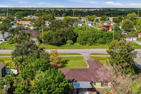 Casa en venta en Port St. Lucie, Florida, 3 dormitorios, 120.77 m2 № 2425188 - foto 6