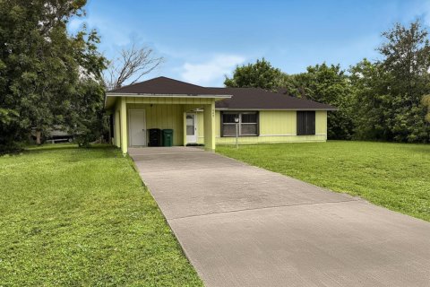 Casa en Port St. Lucie, Florida 3 dormitorios, 120.77 m2 № 2425188