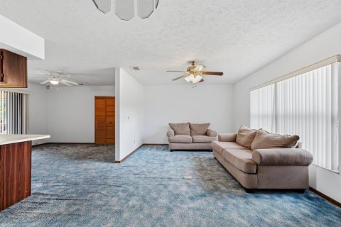 Casa en venta en Port St. Lucie, Florida, 3 dormitorios, 120.77 m2 № 2425188 - foto 14