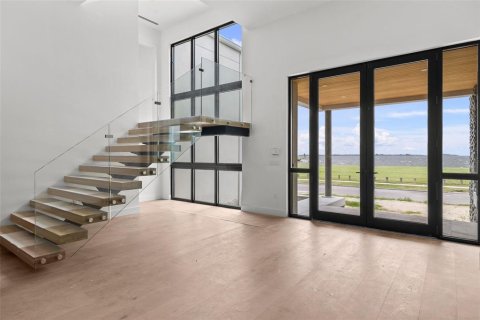 House in Tampa, Florida 5 bedrooms, 691.94 sq.m. № 1832898 - photo 15