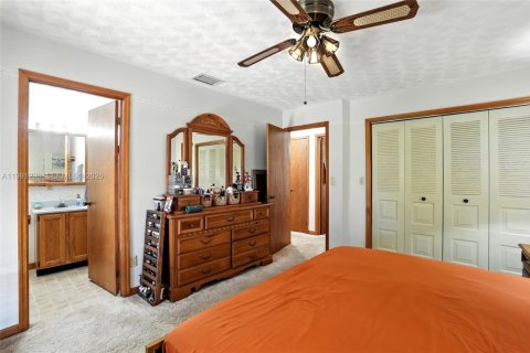 Villa ou maison à vendre à LaBelle, Floride: 3 chambres № 2057520 - photo 16