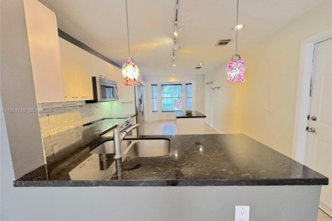 Casa en alquiler en Hollywood, Florida, 3 dormitorios, 190.08 m2 № 2019800 - foto 18