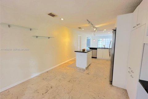 Casa en alquiler en Hollywood, Florida, 3 dormitorios, 190.08 m2 № 2019800 - foto 23