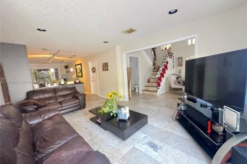 Casa en alquiler en Hollywood, Florida, 3 dormitorios, 190.08 m2 № 2019800 - foto 16