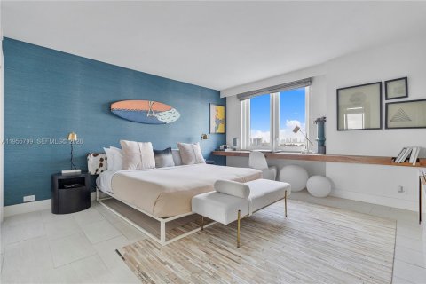 Condo in Miami Beach, Florida, 1 bedroom  № 2009723 - photo 20