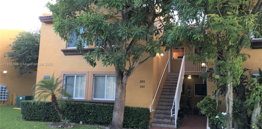 Condo à Miami, Floride, 3 chambres № 1877968