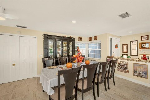 Villa ou maison à vendre à Saint Petersburg, Floride: 3 chambres, 151.06 m2 № 2419922 - photo 6