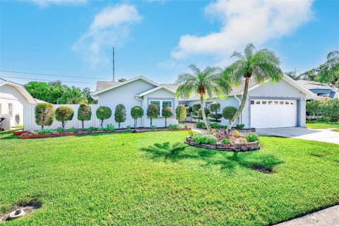 Villa ou maison à vendre à Saint Petersburg, Floride: 3 chambres, 151.06 m2 № 2419922 - photo 2