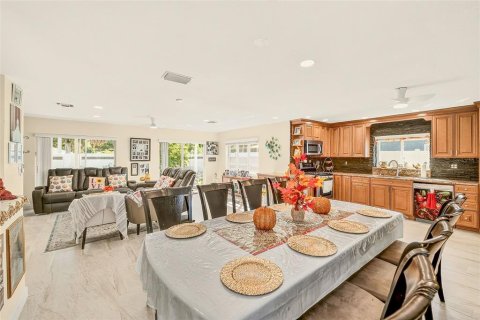 Villa ou maison à vendre à Saint Petersburg, Floride: 3 chambres, 151.06 m2 № 2419922 - photo 8