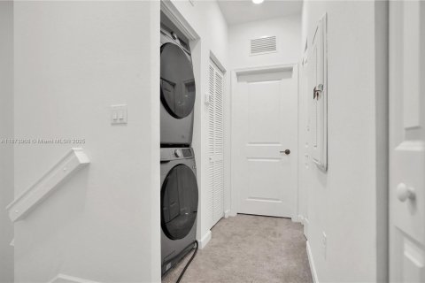 Adosado en venta en Homestead, Florida, 3 dormitorios, 123.37 m2 № 1980830 - foto 21